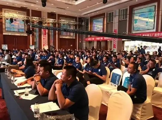 还在为多功能工具发愁？试试'尺子电子版'APP，一应俱全的测量与生活助手！