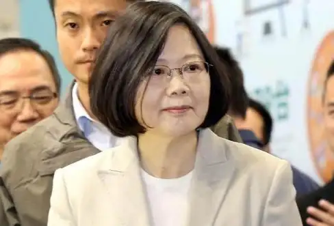 还在为录屏软件功能单一发愁？试试这款支持人像+系统音同步录制的芦笋APP！