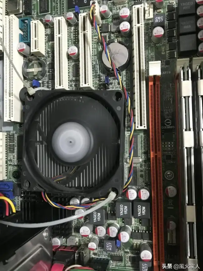 数据中心 企业级硬件 服务器存储设备通常采用什么类型的硬件？