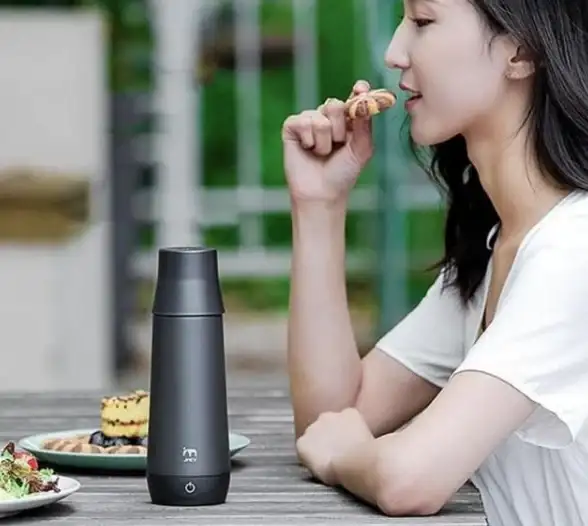 游戏激战正酣手机却过热？鲁大师降温神器，让你告别烫手烦恼！