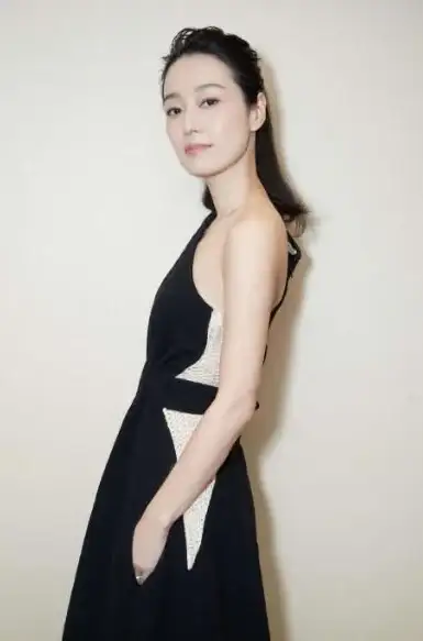 还在为广告烦恼？小云影视TV免费追剧无广告，你试过了吗？