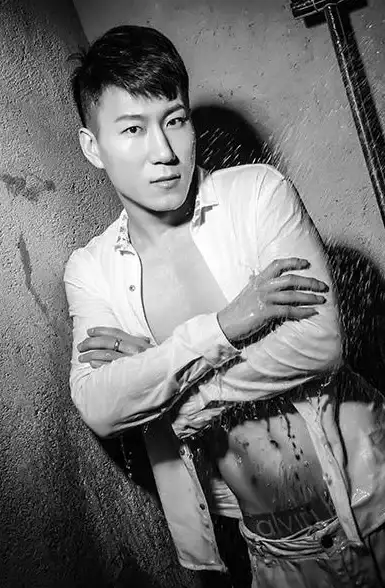 还在寻找能随时随地观看明星演出的APP？繁星直播旧版本满足你！
