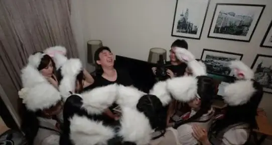角色攻略📌皮肤获取《第五人格》熊猫系列极品皮肤全解读