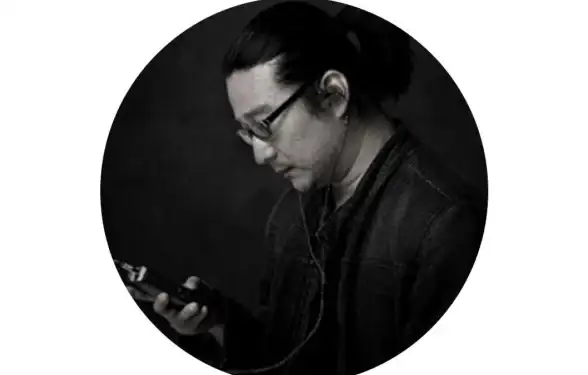 还在为创作灵感发愁？菠萝写作APP，AI助你轻松写出精彩小说！