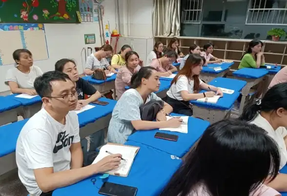 极简美学｜桌面🚀Win11隐藏状态栏技巧，轻松打造高效无干扰工作环境