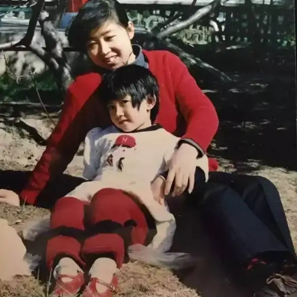 还在为模糊照片发愁？试试SuperImagePro安卓新版，一键让老旧照片重获新生！