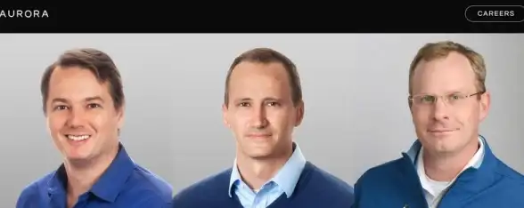 上下分屏补光太酷了！小猫补光灯APP如何让你拍照更出片？