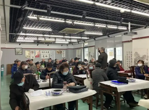 想轻松掌握中英双语视频内容？译学馆的全面课程分类等你来探索！
