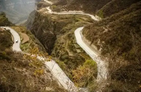 想租车却找不到合适车型？神州租车APP一键解决您的选择困难！