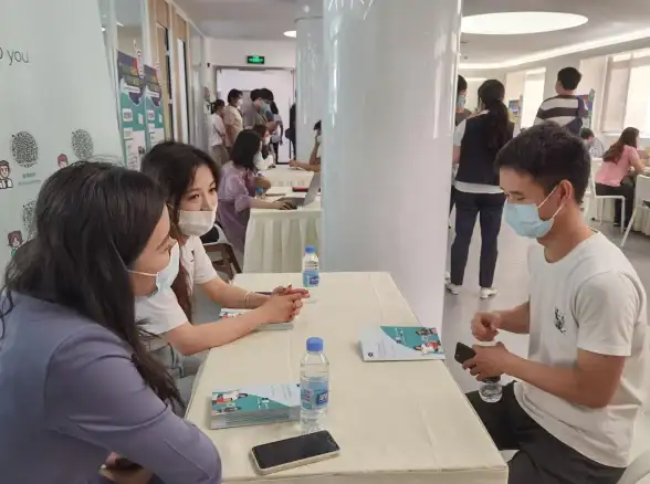 还在为求职信息发愁？海投网一站式解决大学生就业难题！