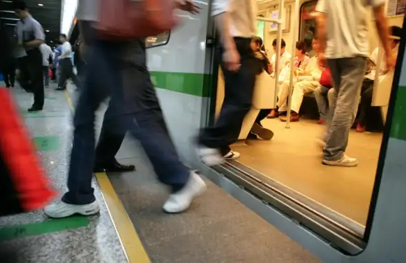 逃生必看⚡安全攻略⚡实用指南 地铁逃生卡与车门对应全解析