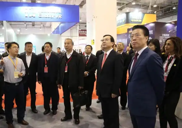 谁说手机不能看VR视频？utovr专为VR设备优化，快来试试吧！