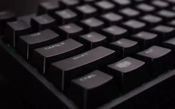 键盘故障💡电脑键盘突然失灵怎么办？实用解决方法全解析