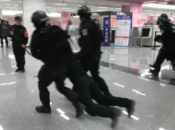 安全必备▪实用指南▪逃生秘籍 地铁逃生装备防护与紧急使用全攻略