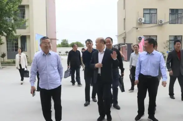还在为洗衣烦恼？试试u净洗衣，校园生活必备神器！