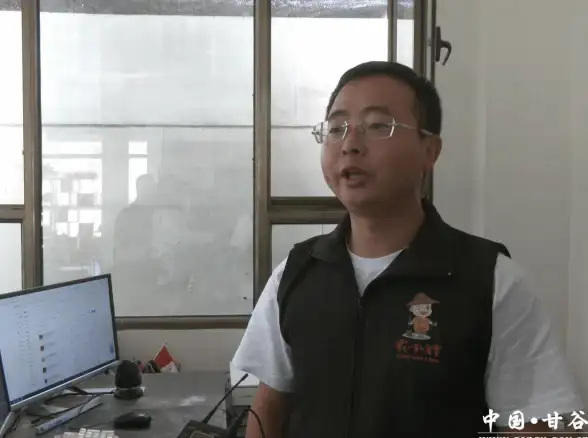 还在为快递流程繁琐发愁？拼多多快递员版APP一键绑定驿站、查询单量，轻松搞定！