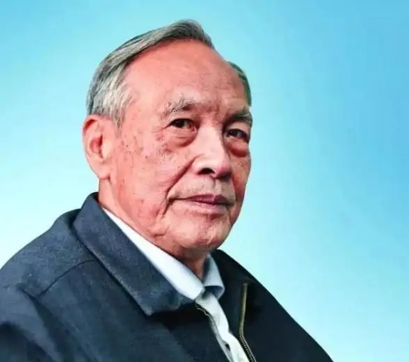 还在为农业管理发愁？大疆农服让现代农民轻松搞定！
