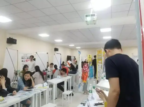 想高效对接名企？海投网精准匹配你的实习与全职机会！