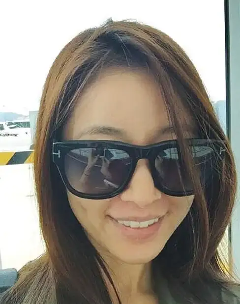 还在为自拍效果发愁？试试相机大师，专业级拍摄修图一键搞定！