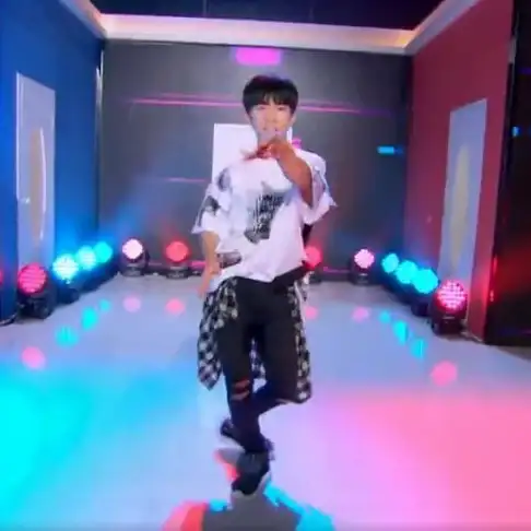 劲舞团🎵互动体验🔥全新上线！Win11版劲舞团带来极致互动乐趣