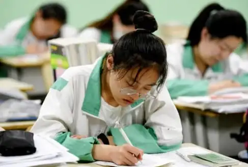 文件管理低效耗时？让极速文件助手的自动化整理解放你的双手不好吗？