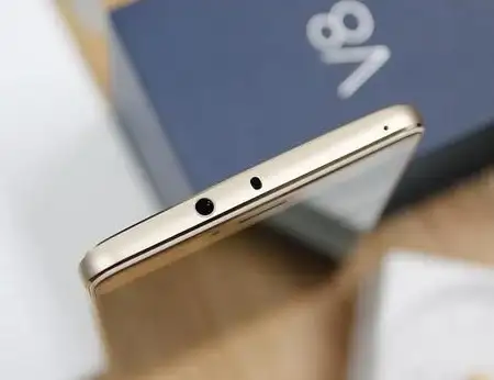 家里遥控器太多太乱？万能电视遥控器APP让你一部手机掌控所有智能设备！