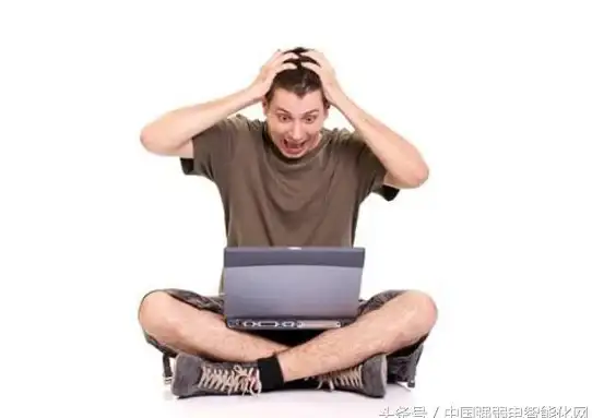 蓝屏故障💻电脑频繁蓝屏原因解析与高效排查修复方法