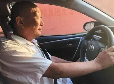还在为出行烦恼？试试小拉出行APP，让互联网出行更轻松！