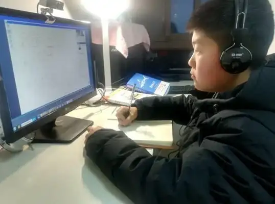 想高效规划大学生活？超级课程表APP不就是你的全能校园助手吗？