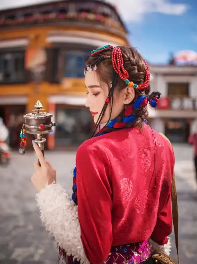 艺术盛宴🖌时空中的绘旅人笔下风采 新春画灵精彩点评