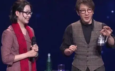 谁说手机游戏画质不能更清晰？画质鸭助手app轻松帮你实现！