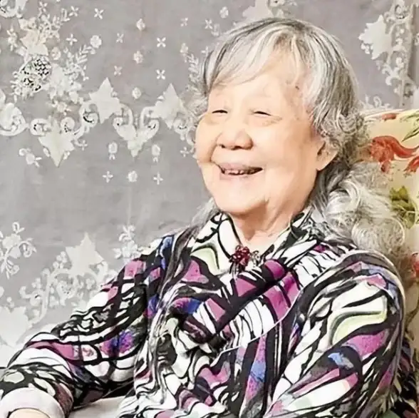 还在寻找能领养虚拟宠物的软件？互动桌面宠物APP满足你的所有期待！